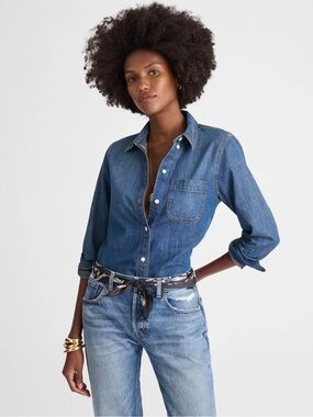 Madewell Women's tuckable denim shirt in greendale wash Size Large